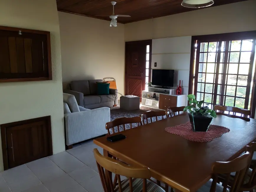 Foto 10 de Chácara com 3 quartos à venda, 200m2 em Santa Cruz Do Sul - RS