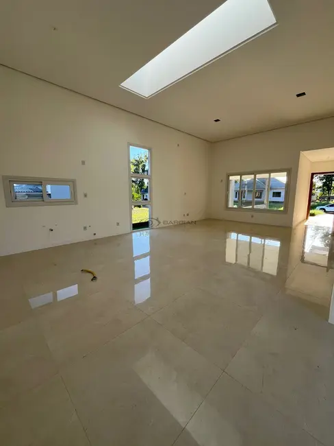 Foto 4 de Casa com 3 quartos à venda, 187m2 em Country, Santa Cruz Do Sul - RS