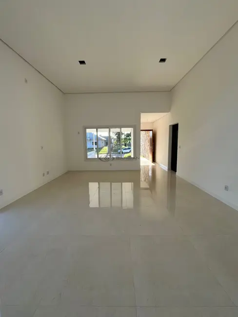 Foto 9 de Casa com 3 quartos à venda, 187m2 em Country, Santa Cruz Do Sul - RS