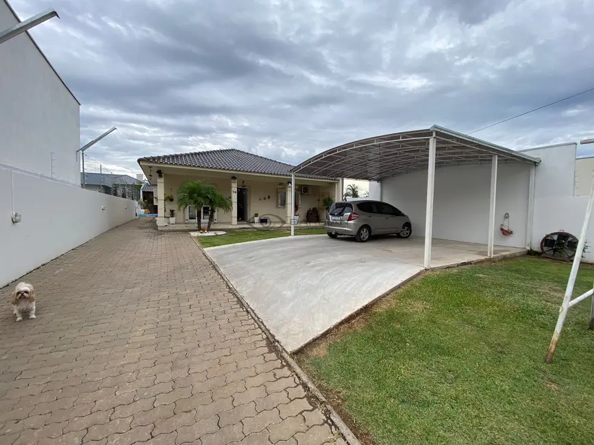 Foto 1 de Casa com 3 quartos à venda, 194m2 em Arroio Grande, Santa Cruz Do Sul - RS