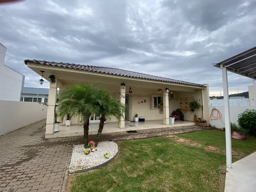 Foto 3 de Casa com 3 quartos à venda, 194m2 em Arroio Grande, Santa Cruz Do Sul - RS