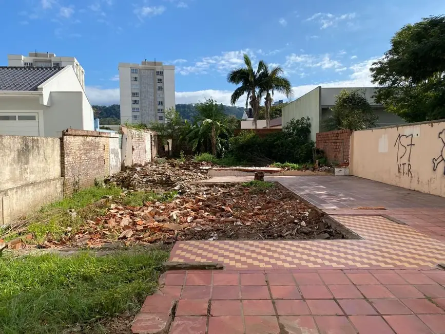 Foto 1 de Terreno / Lote à venda, 437m2 em Santo Inácio, Santa Cruz Do Sul - RS