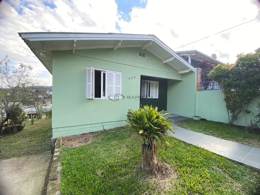 Casa com 3 quartos à venda, 111m2 em Arroio Grande, Santa Cruz Do Sul - RS - imagem 2 Foto 2 de Casa com 3 quartos à venda, 111m2 em Arroio Grande, Santa Cruz Do Sul - RS