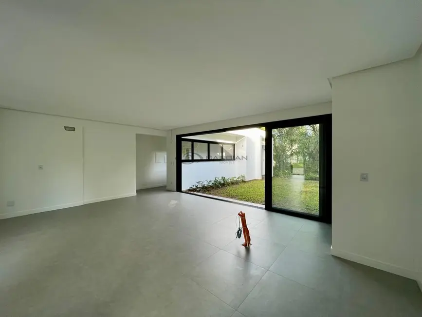 Casa com 3 quartos à venda, 193m2 em Country, Santa Cruz Do Sul - RS - imagem 8 Foto 8 de Casa com 3 quartos à venda, 193m2 em Country, Santa Cruz Do Sul - RS