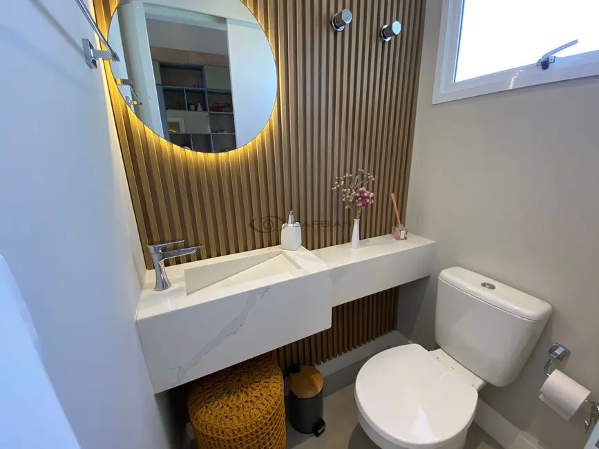 Foto 9 de Casa com 4 quartos à venda, 228m2 em Santo Inácio, Santa Cruz Do Sul - RS