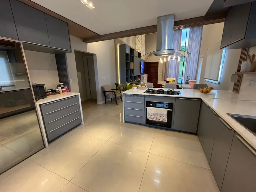 Foto 4 de Casa com 4 quartos à venda, 228m2 em Santo Inácio, Santa Cruz Do Sul - RS