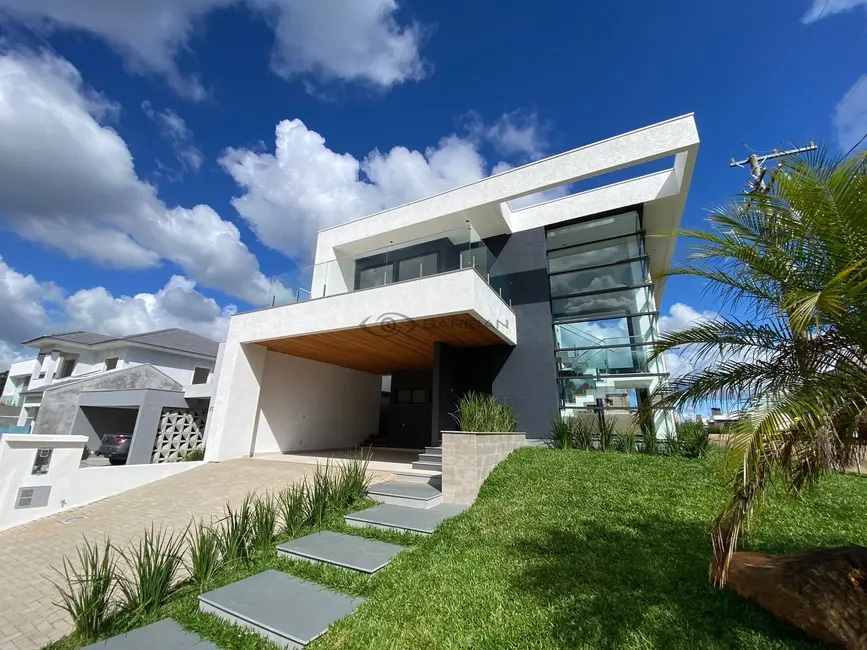 Foto 2 de Casa com 3 quartos à venda, 228m2 em Country, Santa Cruz Do Sul - RS