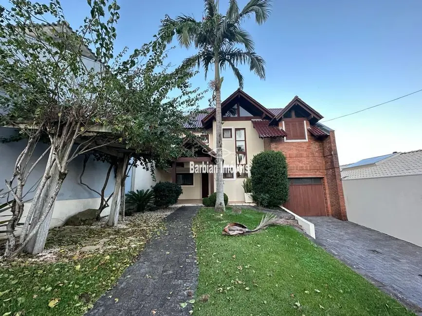 Foto 1 de Casa com 3 quartos à venda, 163m2 em Santo Inácio, Santa Cruz Do Sul - RS