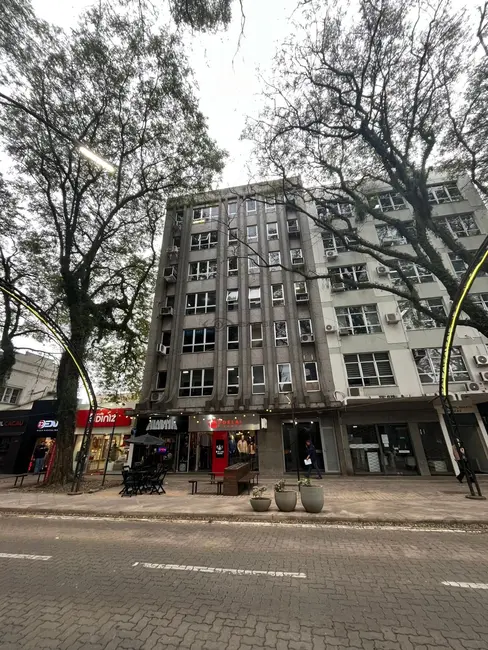 Foto 4 de Sala Comercial com 1 quarto à venda, 21m2 em Centro, Santa Cruz Do Sul - RS