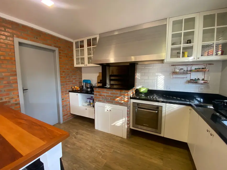 Foto 3 de Casa com 3 quartos à venda, 202m2 em Jardim Europa, Santa Cruz Do Sul - RS