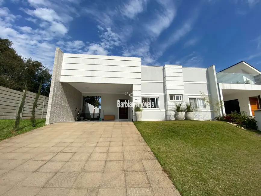 Foto 1 de Casa com 4 quartos à venda, 196m2 em Country, Santa Cruz Do Sul - RS