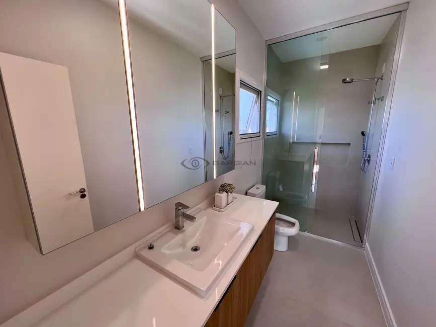 Casa com 3 quartos à venda, 225m2 em Country, Santa Cruz Do Sul - RS - imagem 8 Foto 8 de Casa com 3 quartos à venda, 225m2 em Country, Santa Cruz Do Sul - RS