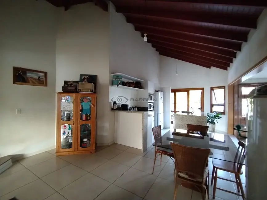 Casa com 3 quartos à venda, 200m2 em Monte Verde, Santa Cruz Do Sul - RS - imagem 5 Foto 5 de Casa com 3 quartos à venda, 200m2 em Monte Verde, Santa Cruz Do Sul - RS