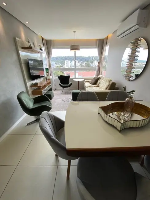 Foto 2 de Apartamento com 3 quartos à venda, 92m2 em Centro, Santa Cruz Do Sul - RS