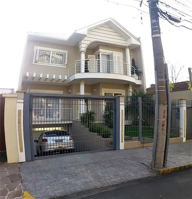 Foto 1 de Casa com 3 quartos à venda, 392m2 em Centro, Santa Cruz Do Sul - RS
