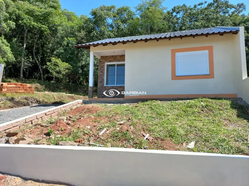 Foto 1 de Casa com 2 quartos à venda, 52m2 em Esmeralda, Santa Cruz Do Sul - RS