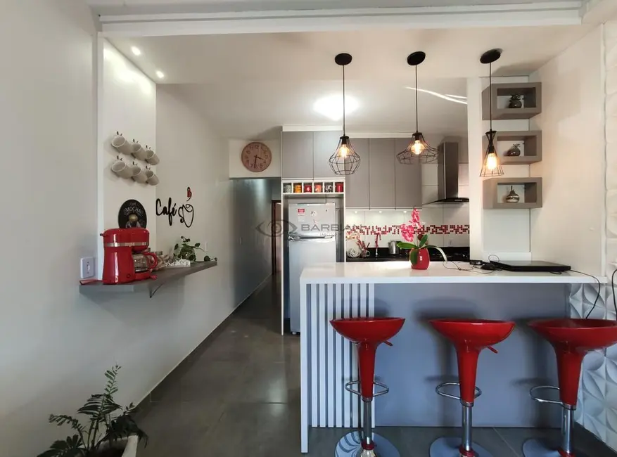 Foto 3 de Casa com 2 quartos à venda, 72m2 em João Alves, Santa Cruz Do Sul - RS