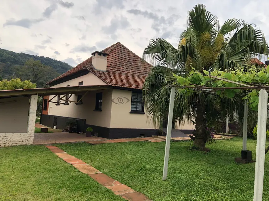 Foto 7 de Casa com 3 quartos à venda, 338m2 em Sinimbu - RS