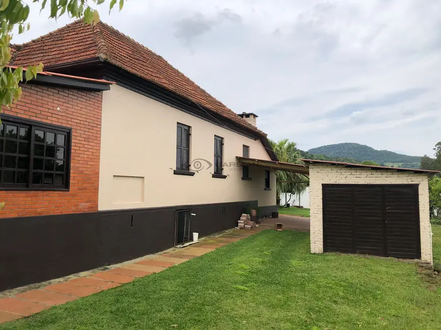 Foto 6 de Casa com 3 quartos à venda, 338m2 em Sinimbu - RS