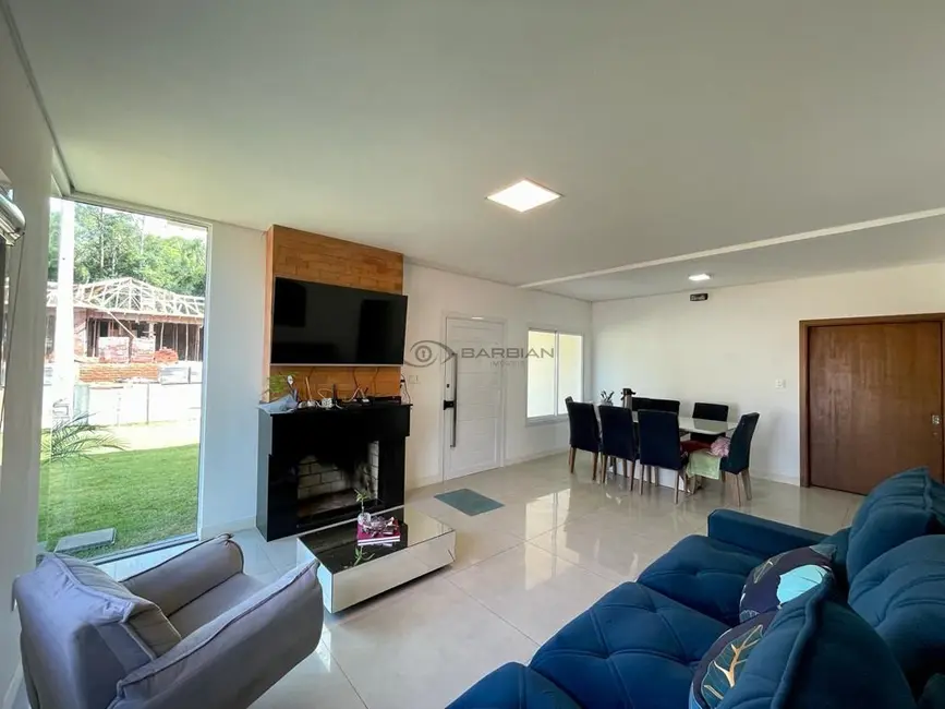 Foto 4 de Casa com 3 quartos à venda, 190m2 em Country, Santa Cruz Do Sul - RS