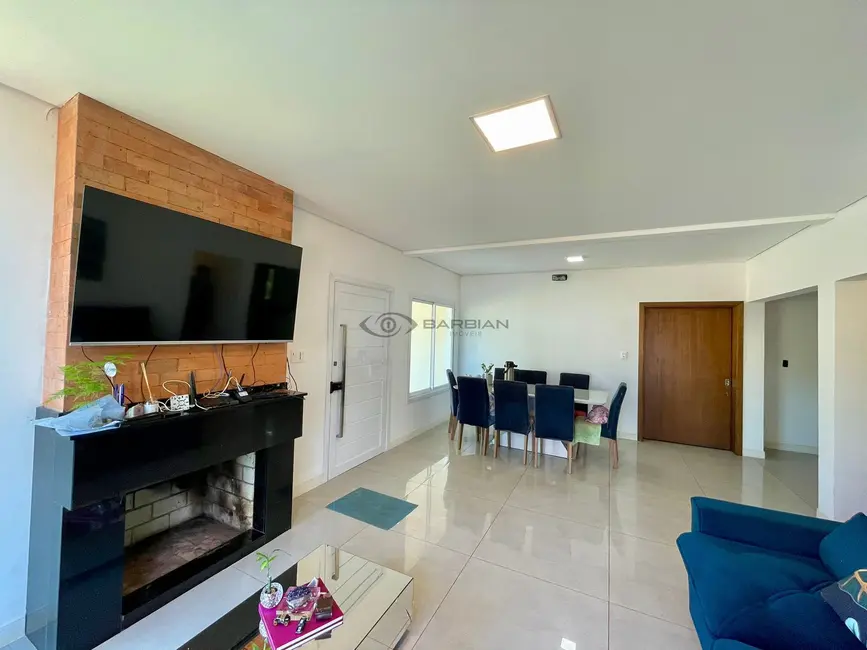 Foto 5 de Casa com 3 quartos à venda, 190m2 em Country, Santa Cruz Do Sul - RS