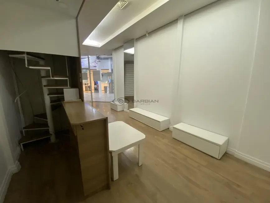 Foto 5 de Loja com 1 quarto à venda, 33m2 em Santo Inácio, Santa Cruz Do Sul - RS