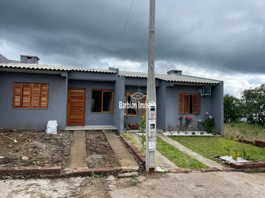 Foto 2 de Casa com 2 quartos à venda, 53m2 em João Alves, Santa Cruz Do Sul - RS