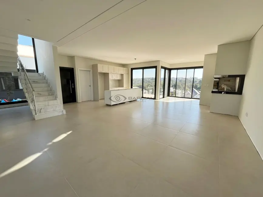 Casa com 3 quartos à venda, 312m2 em Country, Santa Cruz Do Sul - RS - imagem 7 Foto 7 de Casa com 3 quartos à venda, 312m2 em Country, Santa Cruz Do Sul - RS