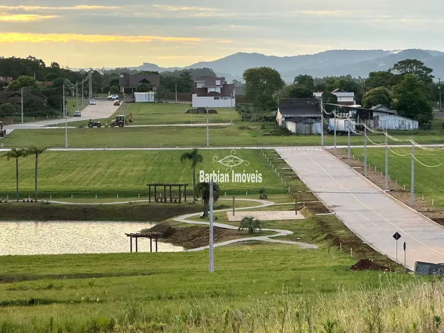 Foto 2 de Terreno / Lote à venda, 300m2 em Linha Santa Cruz, Santa Cruz Do Sul - RS