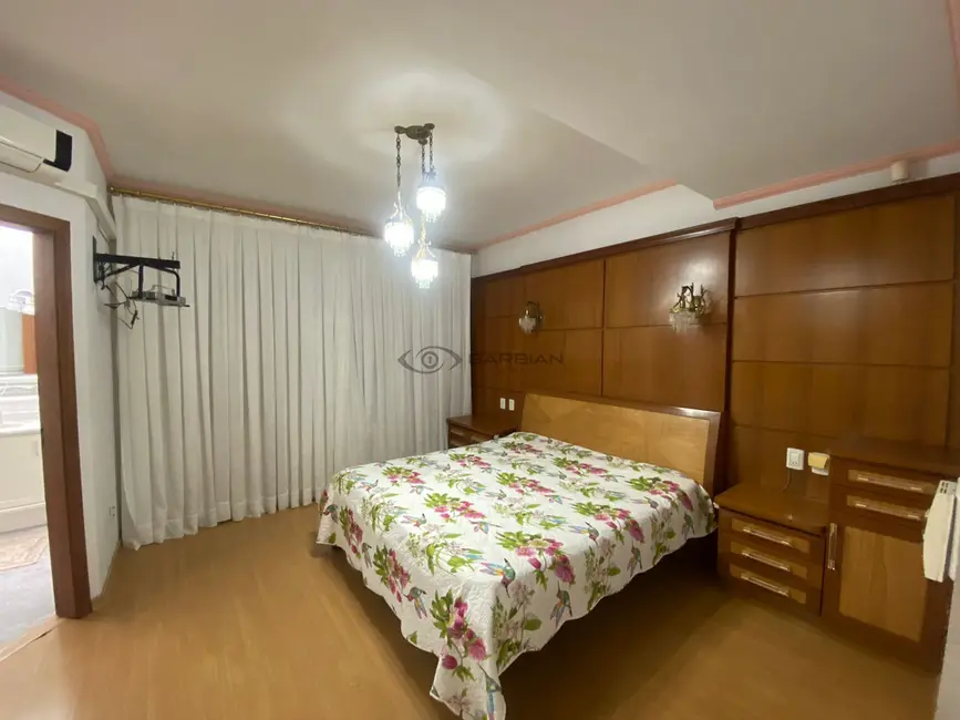 Casa com 4 quartos à venda, 447m2 em Jardim Europa, Santa Cruz Do Sul - RS - imagem 5 Foto 5 de Casa com 4 quartos à venda, 447m2 em Jardim Europa, Santa Cruz Do Sul - RS