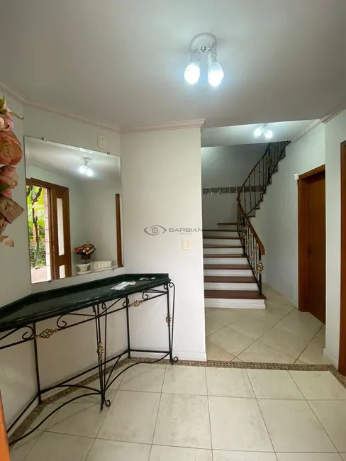 Casa com 4 quartos à venda, 447m2 em Jardim Europa, Santa Cruz Do Sul - RS - imagem 3 Foto 3 de Casa com 4 quartos à venda, 447m2 em Jardim Europa, Santa Cruz Do Sul - RS