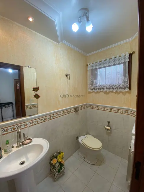 Casa com 4 quartos à venda, 447m2 em Jardim Europa, Santa Cruz Do Sul - RS - imagem 4 Foto 4 de Casa com 4 quartos à venda, 447m2 em Jardim Europa, Santa Cruz Do Sul - RS