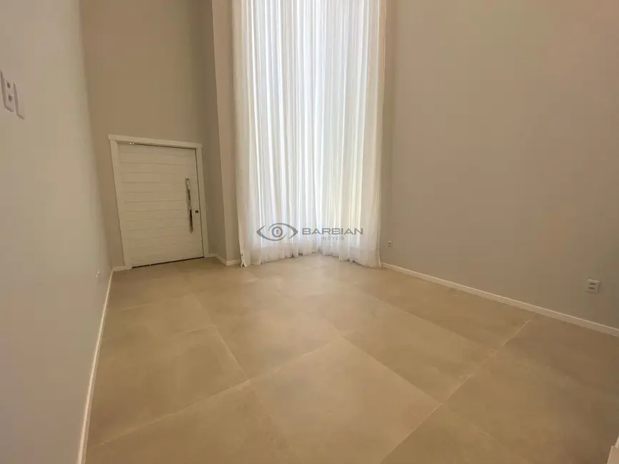 Casa com 3 quartos à venda, 181m2 em Country, Santa Cruz Do Sul - RS - imagem 4 Foto 4 de Casa com 3 quartos à venda, 181m2 em Country, Santa Cruz Do Sul - RS
