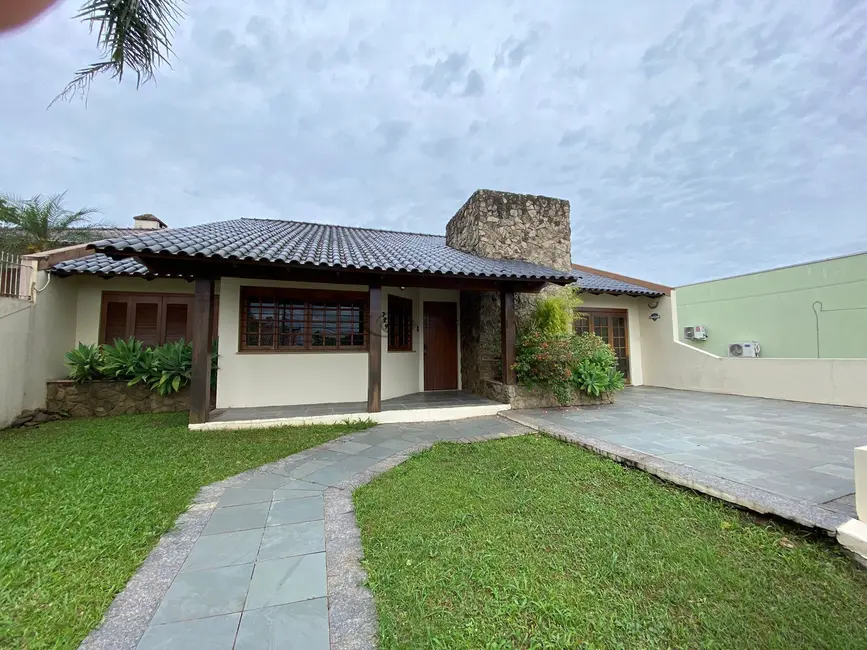 Foto 2 de Casa com 3 quartos à venda, 281m2 em Goiás, Santa Cruz Do Sul - RS
