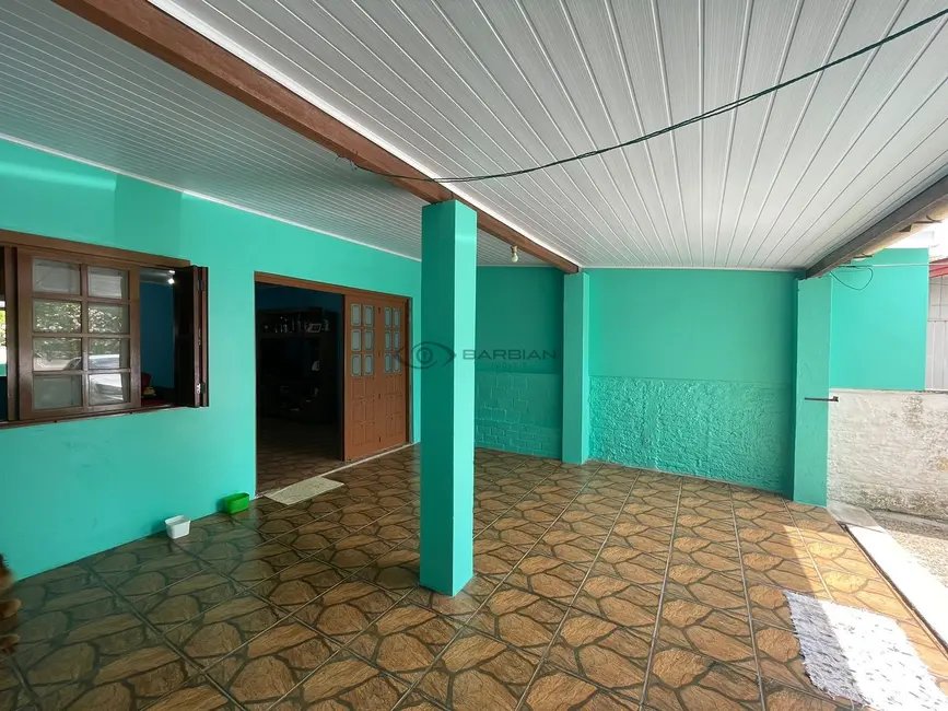 Casa com 2 quartos à venda, 106m2 em Castelo Branco, Santa Cruz Do Sul - RS - imagem 3 Foto 3 de Casa com 2 quartos à venda, 106m2 em Castelo Branco, Santa Cruz Do Sul - RS