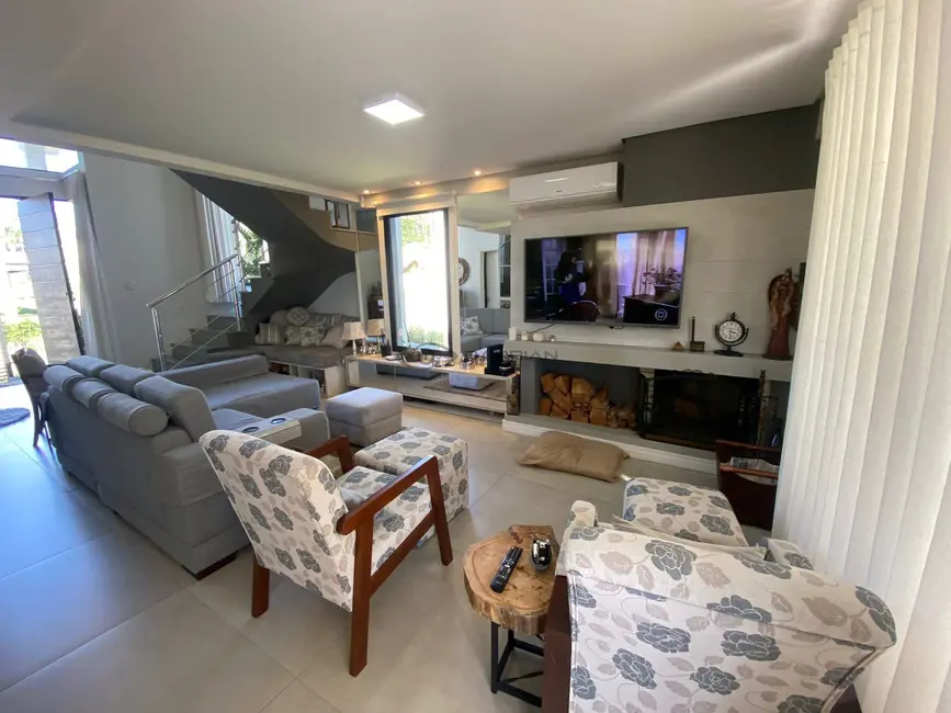 Foto 7 de Casa com 3 quartos à venda, 210m2 em Country, Santa Cruz Do Sul - RS