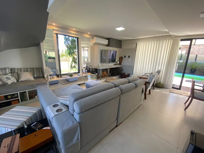 Foto 5 de Casa com 3 quartos à venda, 210m2 em Country, Santa Cruz Do Sul - RS