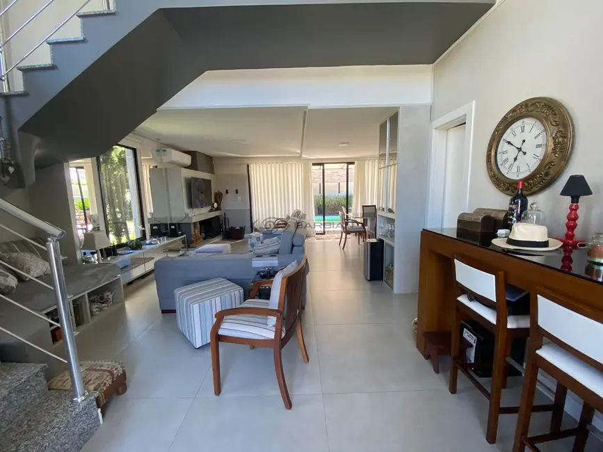 Foto 4 de Casa com 3 quartos à venda, 210m2 em Country, Santa Cruz Do Sul - RS