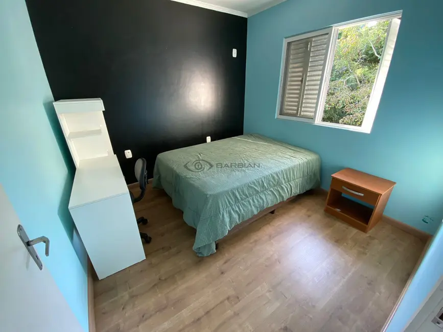 Casa com 3 quartos à venda, 177m2 em Santo Inácio, Santa Cruz Do Sul - RS - imagem 8 Foto 8 de Casa com 3 quartos à venda, 177m2 em Santo Inácio, Santa Cruz Do Sul - RS