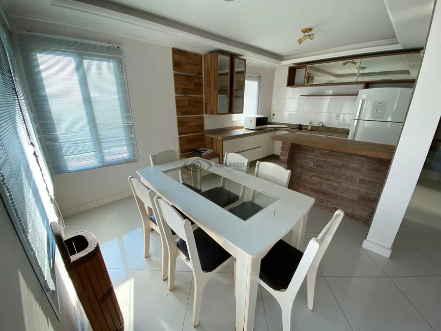 Casa com 3 quartos à venda, 177m2 em Santo Inácio, Santa Cruz Do Sul - RS - imagem 3 Foto 3 de Casa com 3 quartos à venda, 177m2 em Santo Inácio, Santa Cruz Do Sul - RS