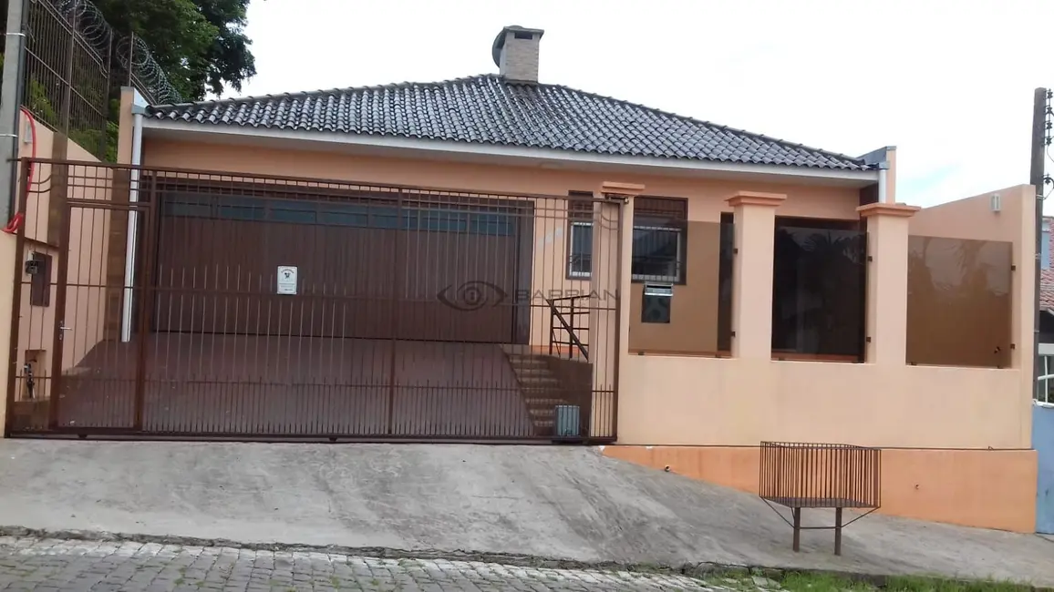Foto 1 de Casa com 4 quartos à venda, 277m2 em Renascença, Santa Cruz Do Sul - RS