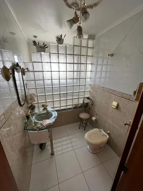 Casa com 4 quartos à venda, 246m2 em Goiás, Santa Cruz Do Sul - RS - imagem 9 Foto 9 de Casa com 4 quartos à venda, 246m2 em Goiás, Santa Cruz Do Sul - RS