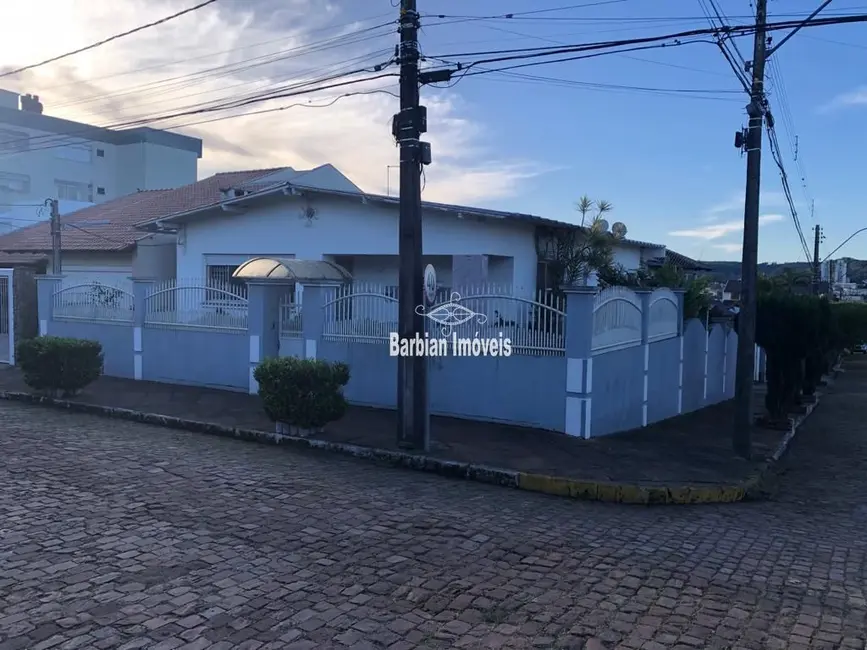 Foto 1 de Casa com 4 quartos à venda, 246m2 em Goiás, Santa Cruz Do Sul - RS