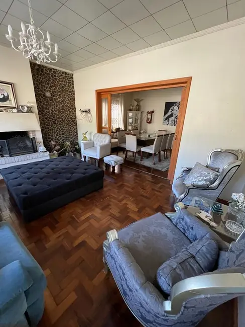 Casa com 4 quartos à venda, 246m2 em Goiás, Santa Cruz Do Sul - RS - imagem 5 Foto 5 de Casa com 4 quartos à venda, 246m2 em Goiás, Santa Cruz Do Sul - RS