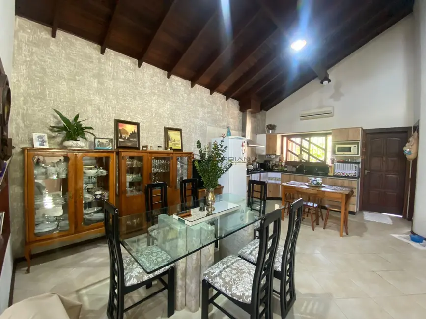 Foto 6 de Casa com 3 quartos à venda, 208m2 em Renascença, Santa Cruz Do Sul - RS