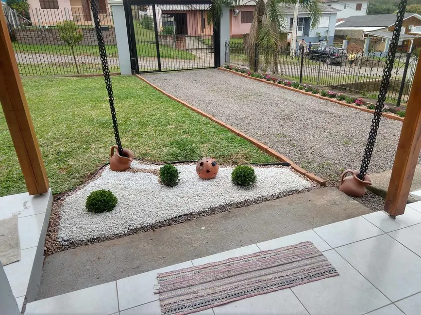 Foto 2 de Casa com 2 quartos à venda, 95m2 em São João, Santa Cruz Do Sul - RS
