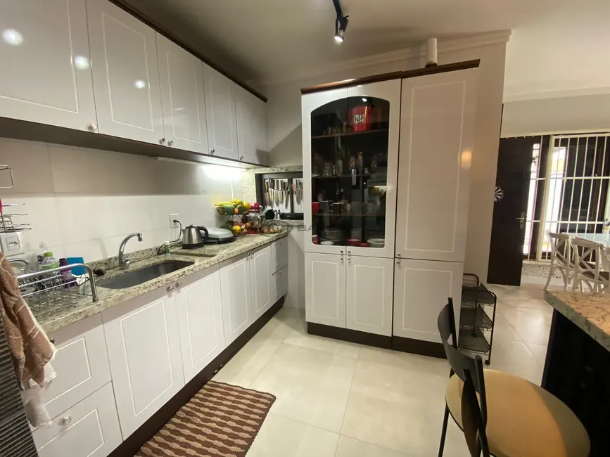 Casa com 3 quartos à venda, 91m2 em João Alves, Santa Cruz Do Sul - RS - imagem 7 Foto 7 de Casa com 3 quartos à venda, 91m2 em João Alves, Santa Cruz Do Sul - RS
