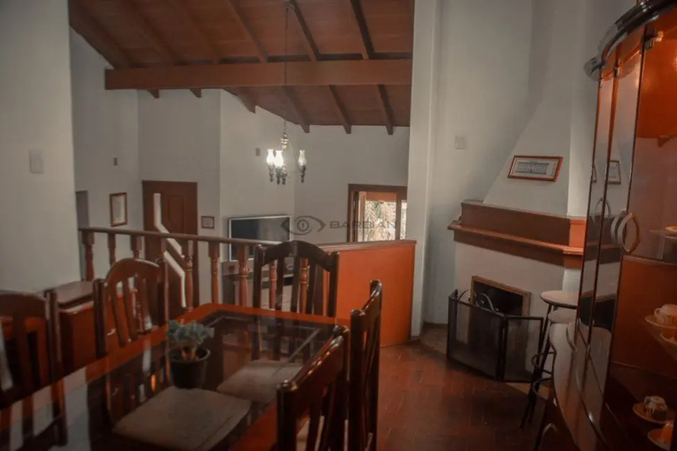 Foto 6 de Casa com 4 quartos à venda, 230m2 em Santo Inácio, Santa Cruz Do Sul - RS