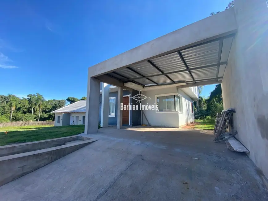 Foto 1 de Casa com 2 quartos à venda, 92m2 em Santa Cruz Do Sul - RS