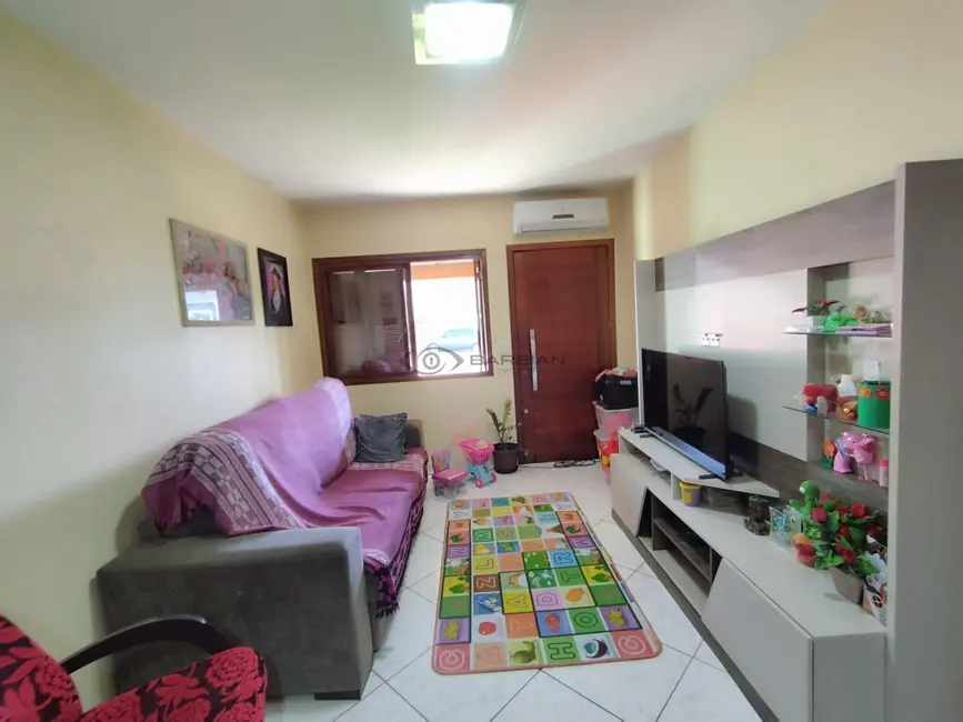 Casa com 2 quartos à venda, 120m2 em Linha Santa Cruz, Santa Cruz Do Sul - RS - imagem 2 Foto 2 de Casa com 2 quartos à venda, 120m2 em Linha Santa Cruz, Santa Cruz Do Sul - RS